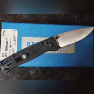 Benchmade 533 mini bugout
